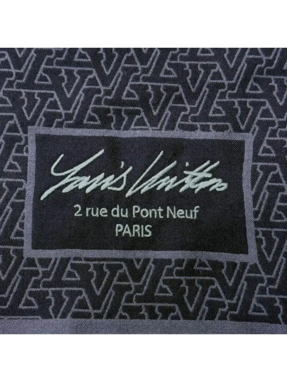 Louis Vuitton Wool Silk LV Stand Out Logo All Over Pattern Shawl Scarf